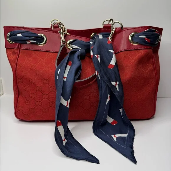 Gucci Vintage Red GG Canvas Tote with Silk Scarf Handles - Picture 4 of 9